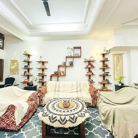 Atharva'S Homestay By Goaround Homes - Nehru Enclave Metro, South Delhi New Delhi Ngoại thất bức ảnh