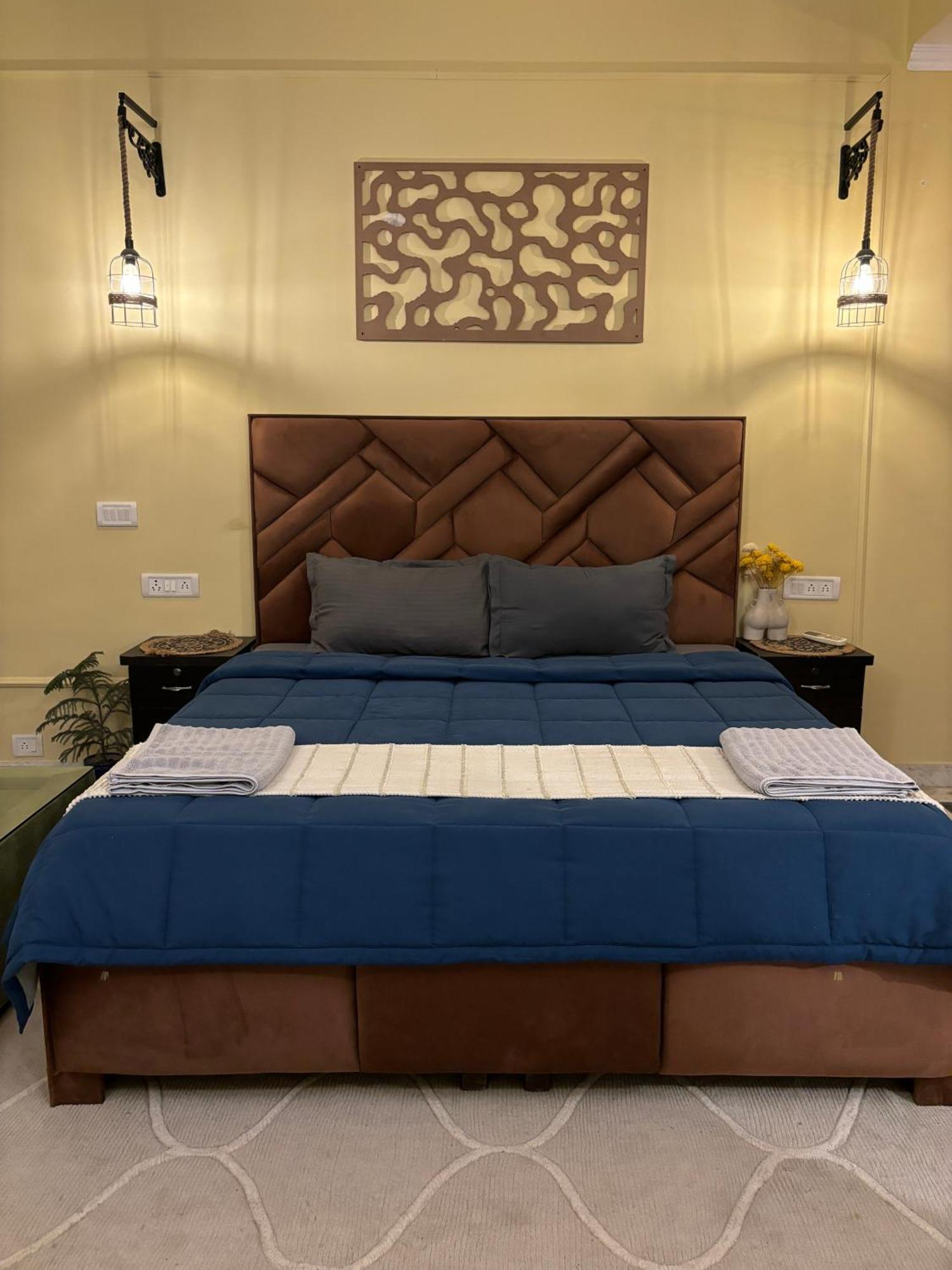 Atharva'S Homestay By Goaround Homes - Nehru Enclave Metro, South Delhi New Delhi Ngoại thất bức ảnh