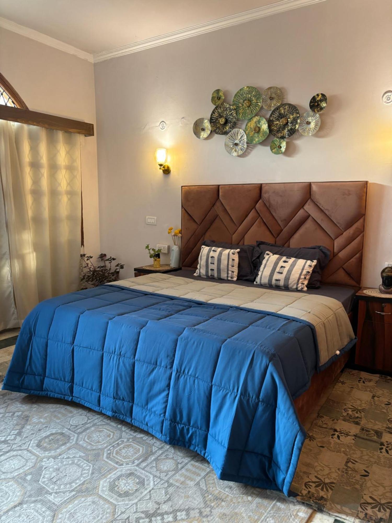 Atharva'S Homestay By Goaround Homes - Nehru Enclave Metro, South Delhi New Delhi Ngoại thất bức ảnh