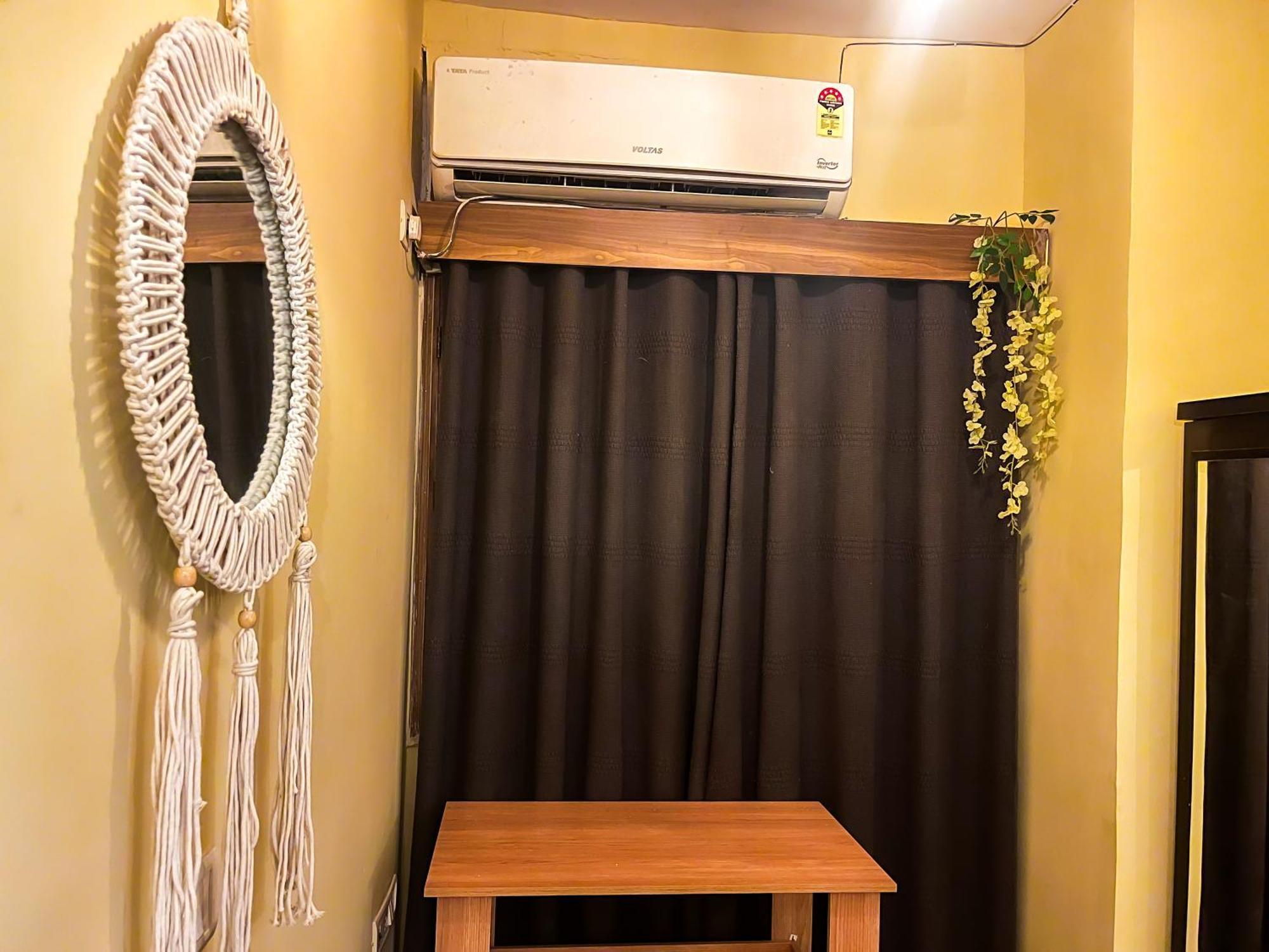 Atharva'S Homestay By Goaround Homes - Nehru Enclave Metro, South Delhi New Delhi Ngoại thất bức ảnh