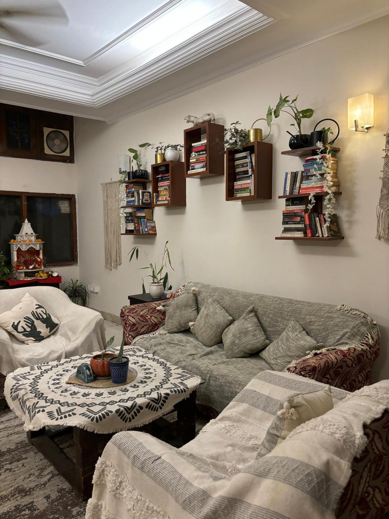 Atharva'S Homestay By Goaround Homes - Nehru Enclave Metro, South Delhi New Delhi Ngoại thất bức ảnh