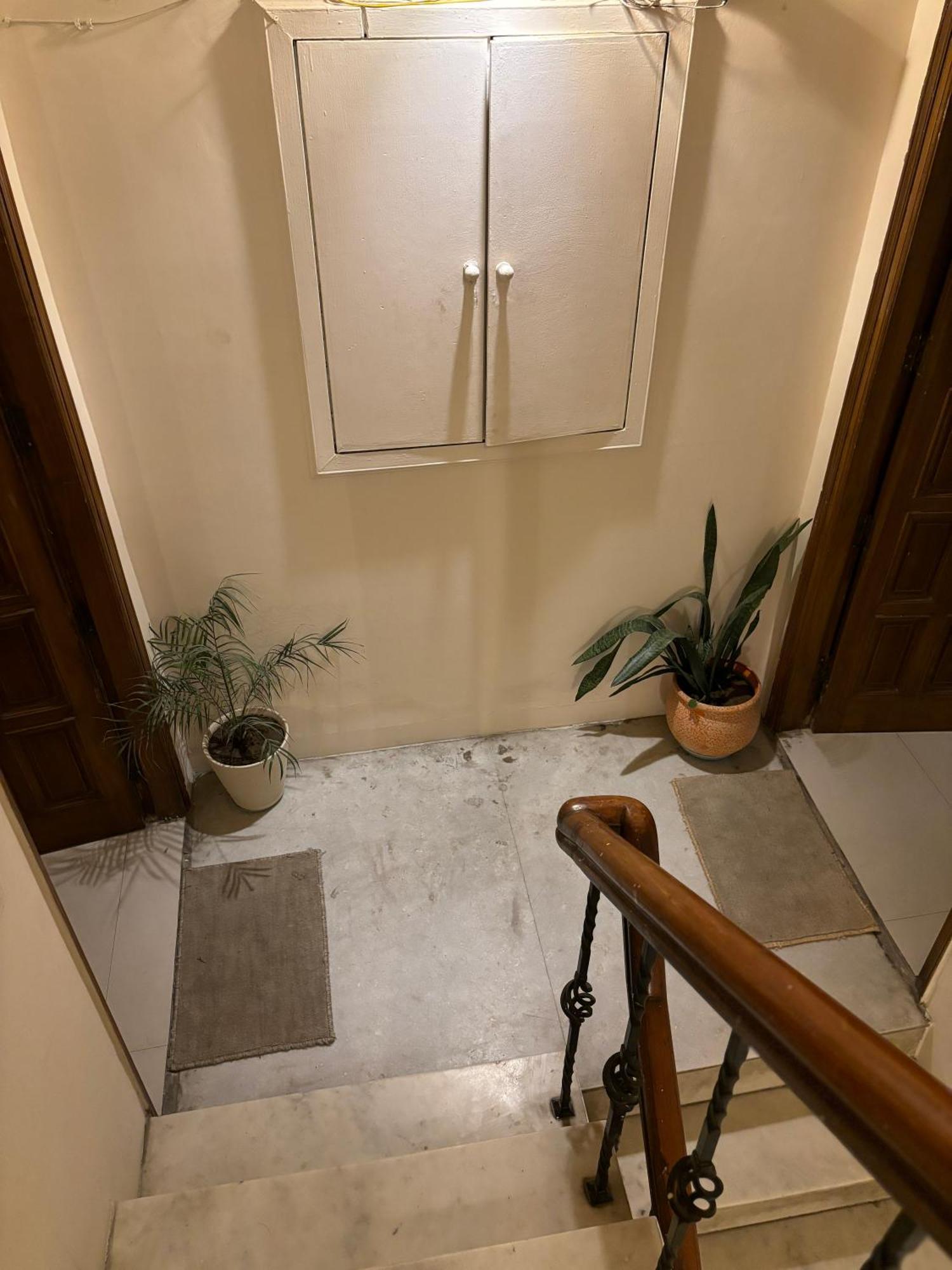 Atharva'S Homestay By Goaround Homes - Nehru Enclave Metro, South Delhi New Delhi Ngoại thất bức ảnh