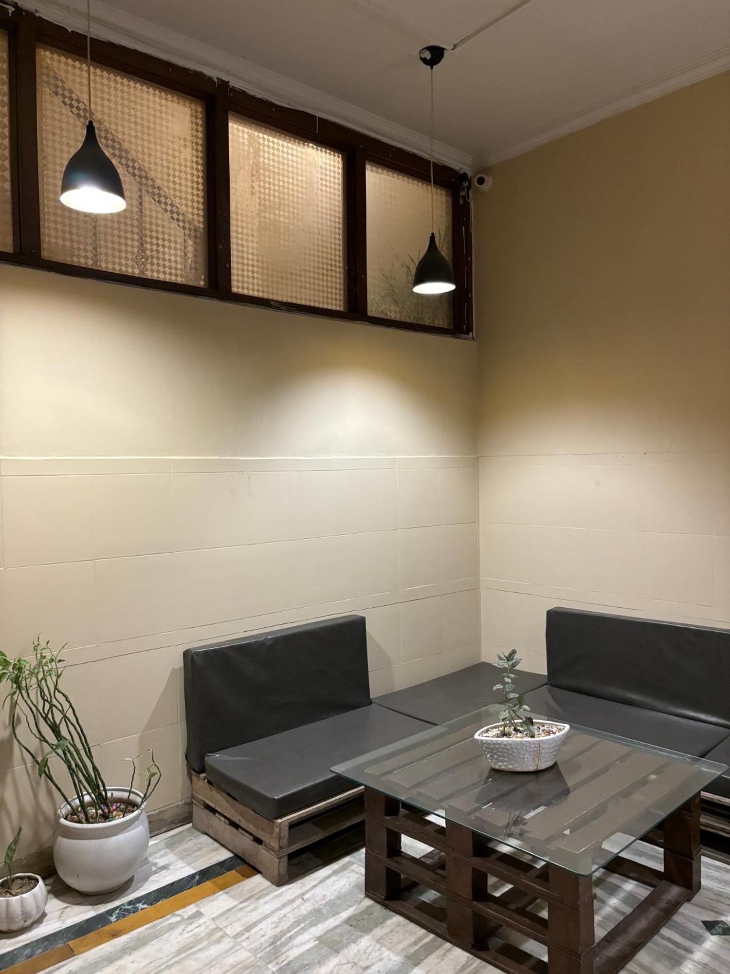 Atharva'S Homestay By Goaround Homes - Nehru Enclave Metro, South Delhi New Delhi Ngoại thất bức ảnh