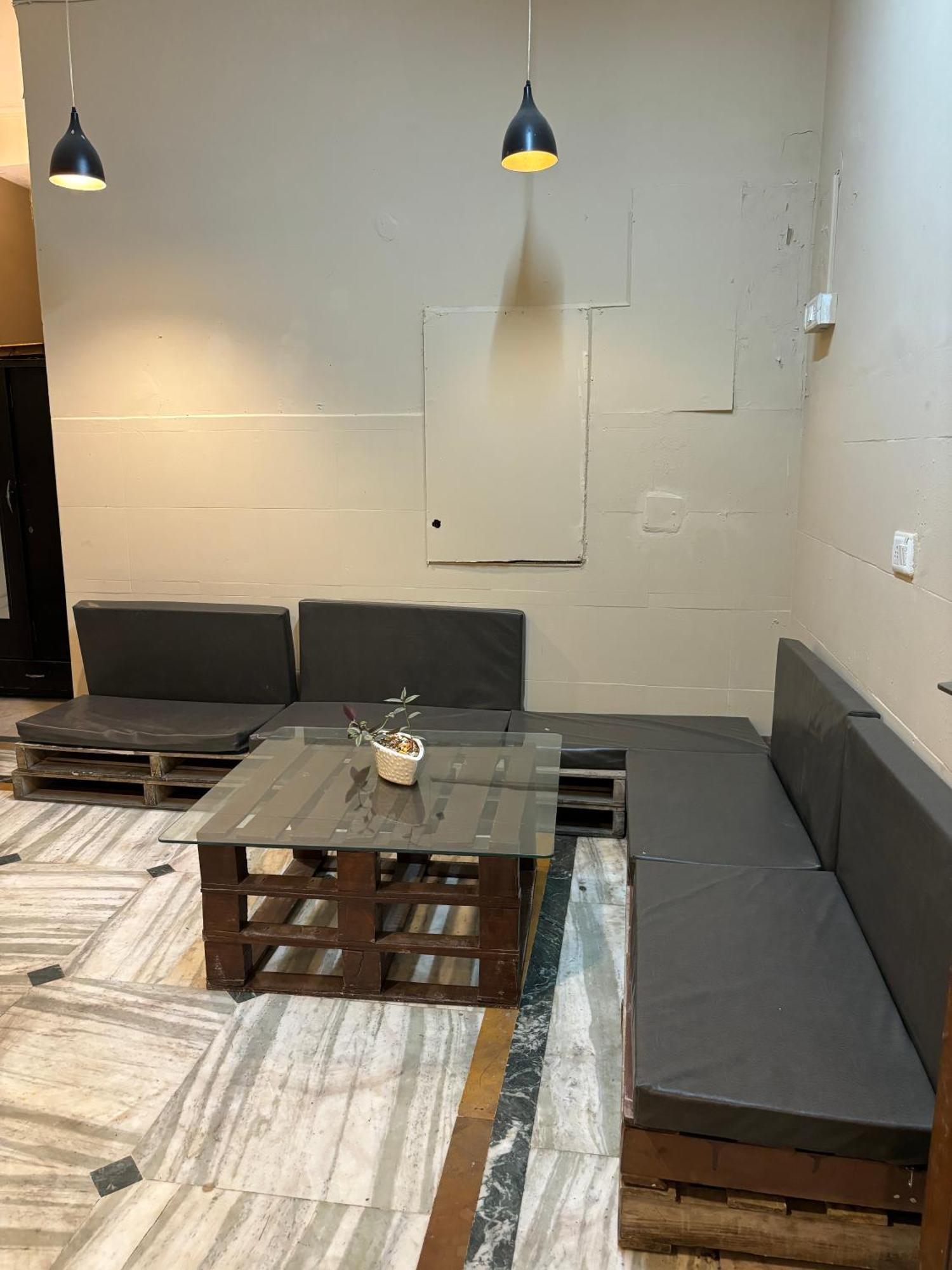 Atharva'S Homestay By Goaround Homes - Nehru Enclave Metro, South Delhi New Delhi Ngoại thất bức ảnh