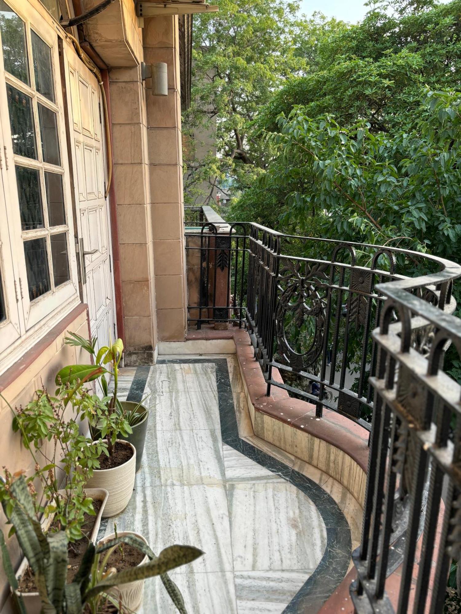 Atharva'S Homestay By Goaround Homes - Nehru Enclave Metro, South Delhi New Delhi Ngoại thất bức ảnh